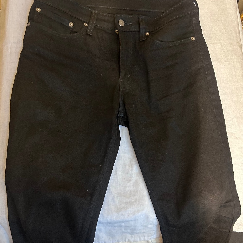 Levi mens slim black